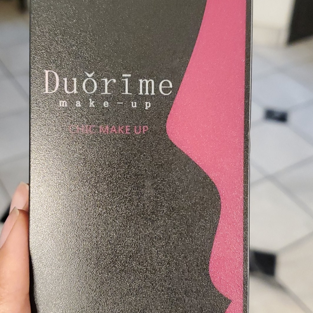 Brand new makeup brushes